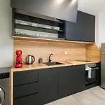 Quiet & Comfy 1br In The Heart Of With Private Balcony