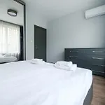 Quiet & Comfy 1br In The Heart Of With Private Balcony * 普罗夫迪夫