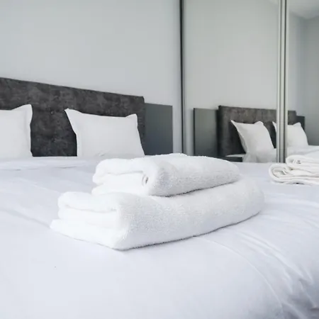 Lejlighed Quiet & Comfy 1br In The Heart Of With Private Balcony