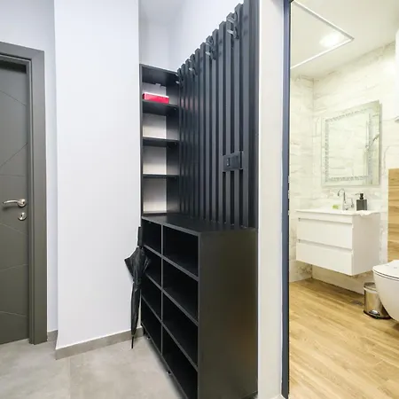 Lejlighed Quiet & Comfy 1br In The Heart Of With Private Balcony *