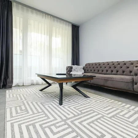 Quiet & Comfy 1br In The Heart Of With Private Balcony Apartmán Plovdiv
